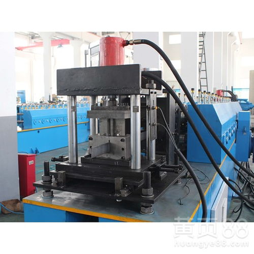 光伏支架成型机与冷弯机 定制化生产，驱动光伏产业高效发展